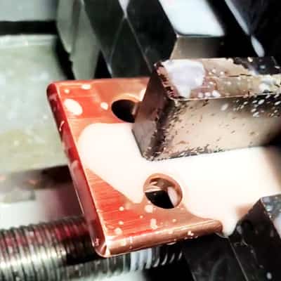 Automatic Positioning and Clamping for Consistent Processing
