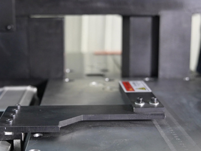 Servo Positioning System for Improved Processing Accuracy